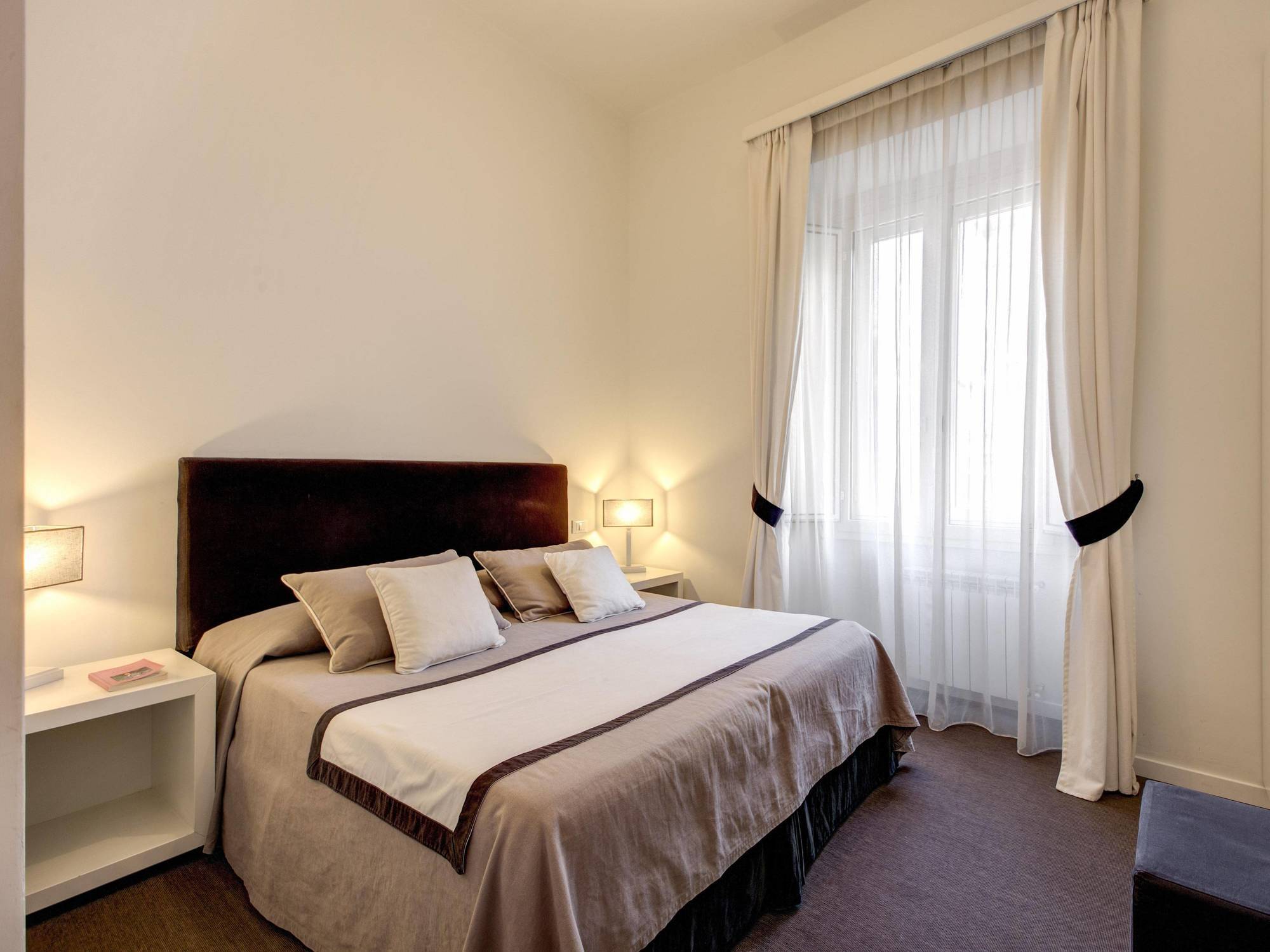 Residenza Bourbon Pensión 3*
